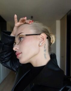 Iniciales en letras asiáticas